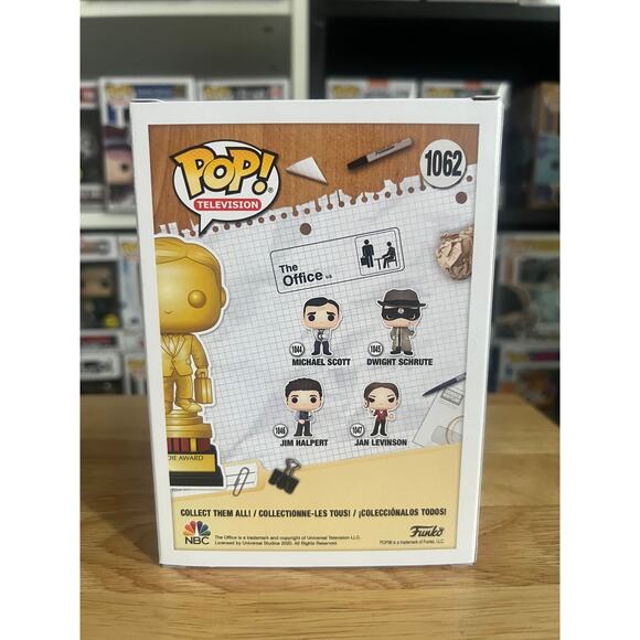 EXCLUSIVE Dundie Award The Office Funko Pop #1062 Television TV Dunder Mifflin - Picture 3 of 6